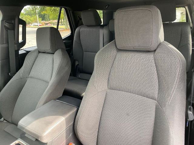 Used 2025 Toyota 4Runner SR5 AWD/4WD image 11
