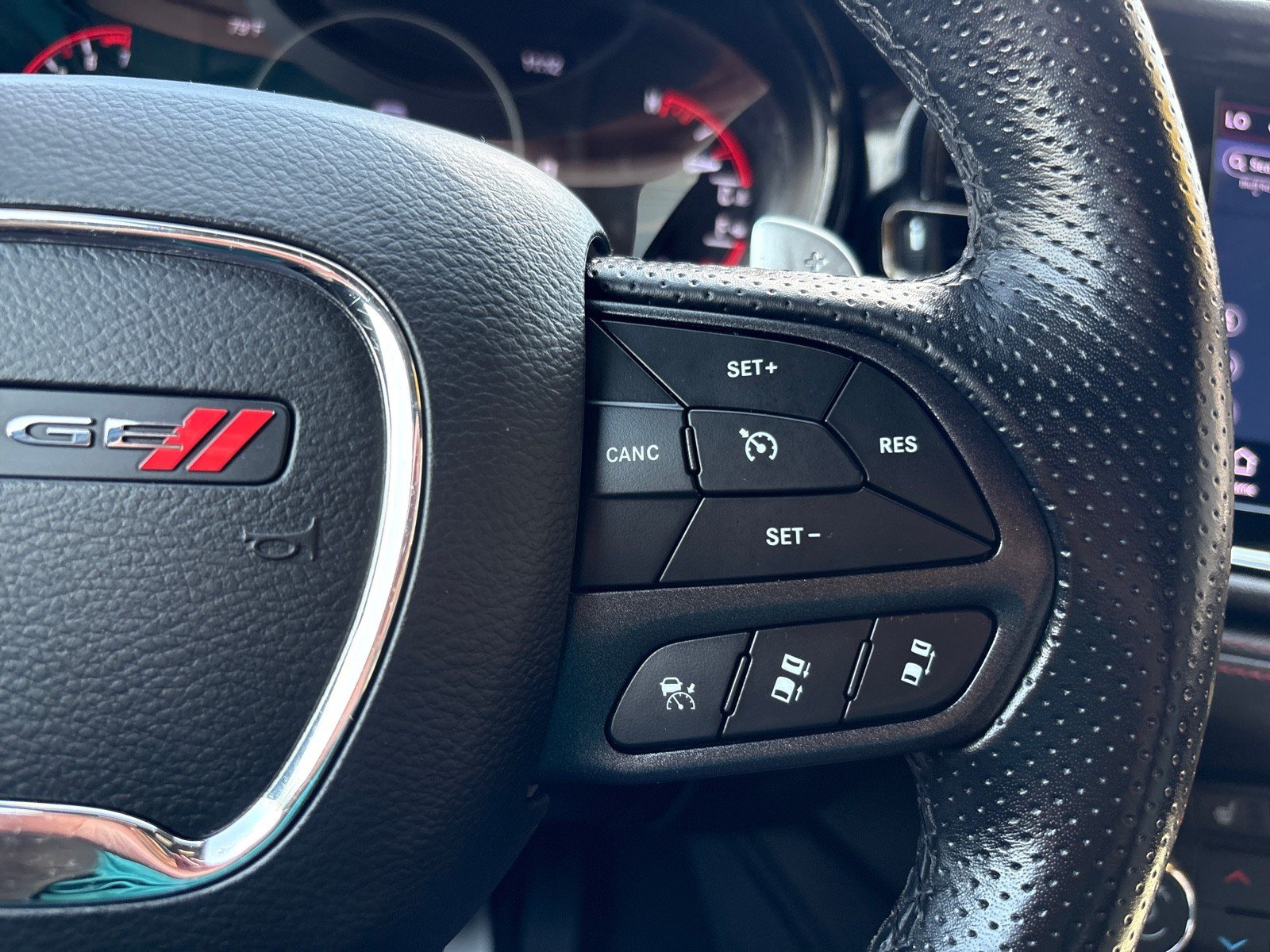 Used 2024 Dodge Durango GT AWD/4WD image 17