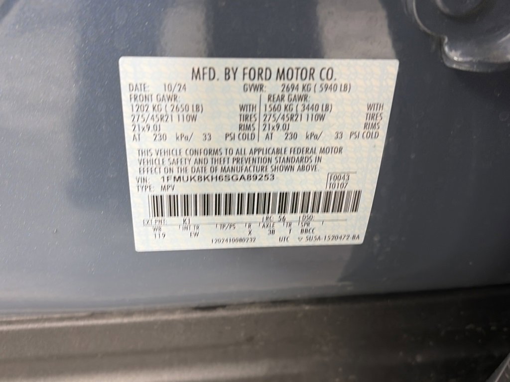 Certified 2025 Ford Explorer ST-Line w/ Premium Package image 9