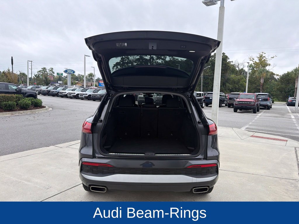 Used 2025 Audi Q5 Premium Plus w/ Premium Plus AWD/4WD image 10