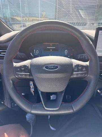 Certified 2023 Ford Escape ST-Line Select w/ Tech Pack #2 AWD/4WD image 3
