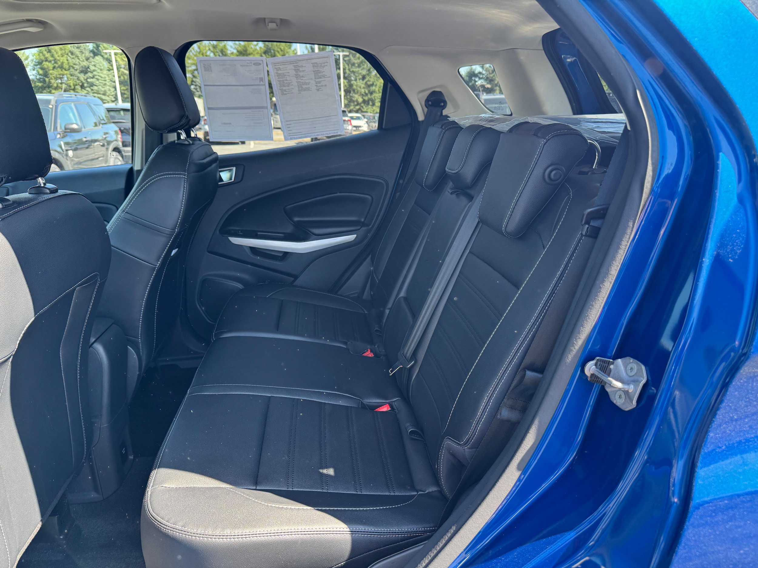 Certified 2022 Ford EcoSport Titanium AWD/4WD image 9