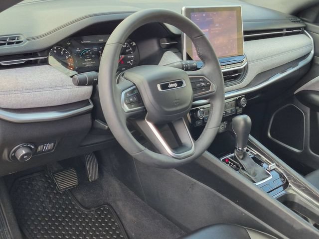 Used 2023 Jeep Compass Latitude w/ Convenience Group AWD/4WD image 11