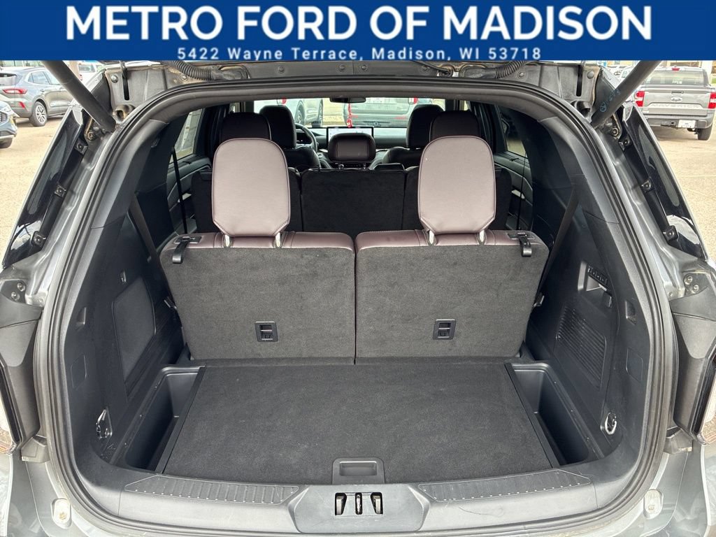 Certified 2025 Ford Explorer Platinum AWD/4WD image 41