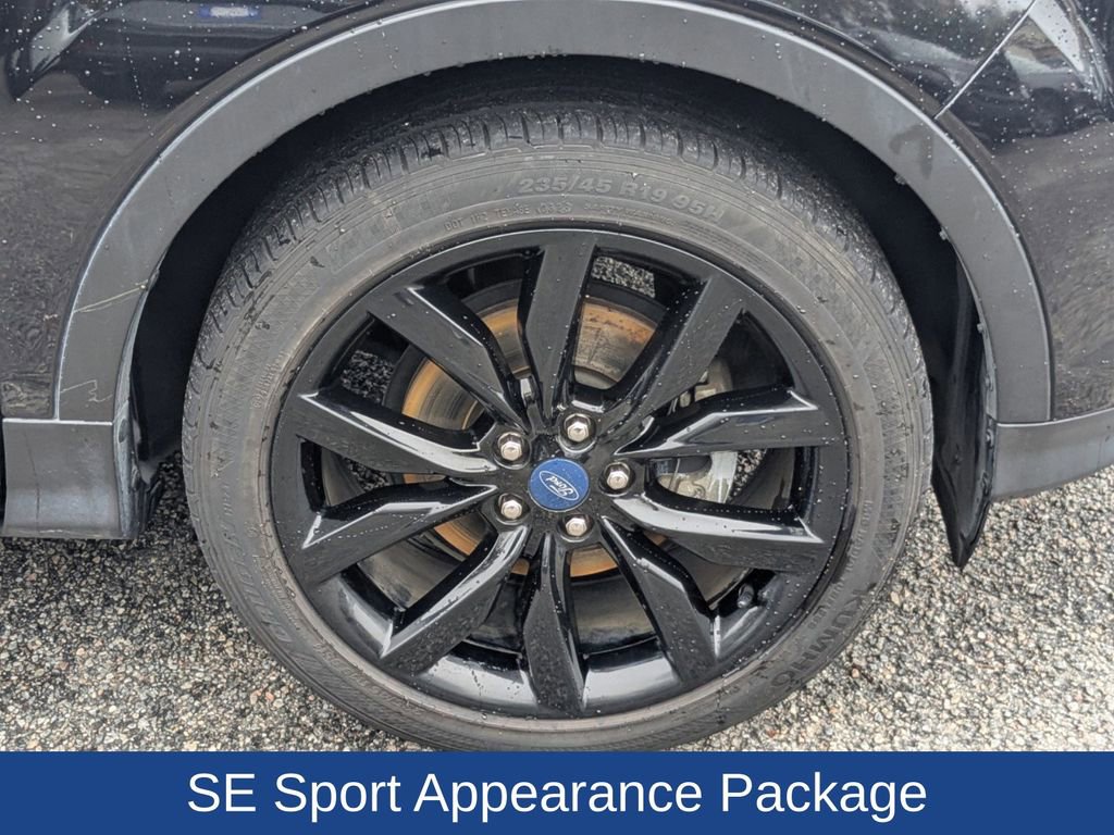 Certified 2019 Ford Escape SE image 12