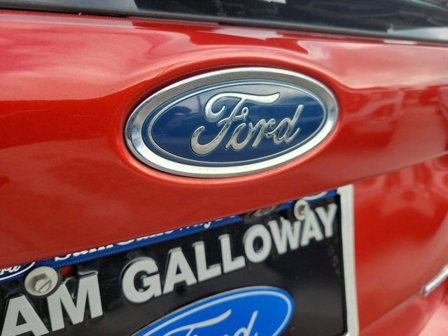 Certified 2018 Ford Focus Titanium image 11