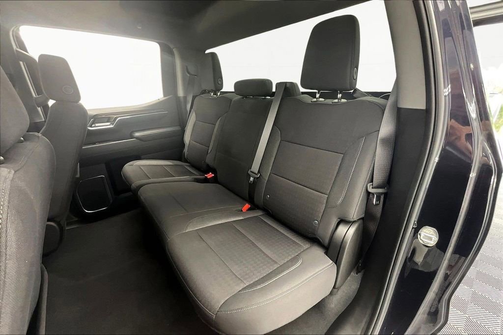 Used 2024 Chevrolet Silverado 1500 LT image 27