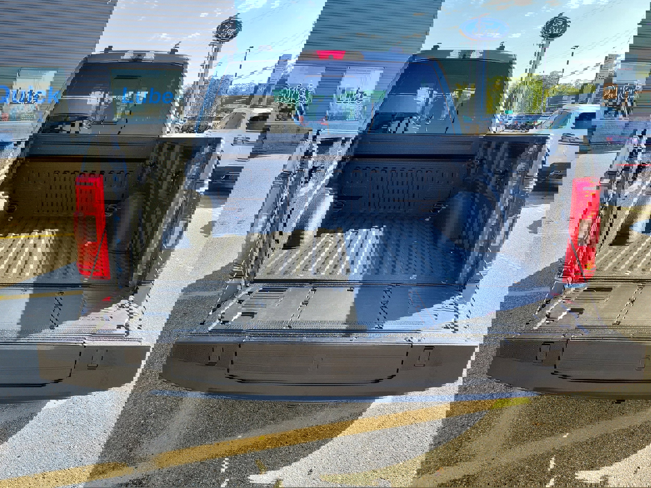 Certified 2022 Ford F150 XLT w/ Equipment Group 302A High image 10