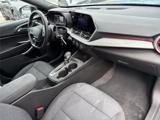 Used 2024 Chevrolet Trax RS w/ Driver Confidence Package image 19