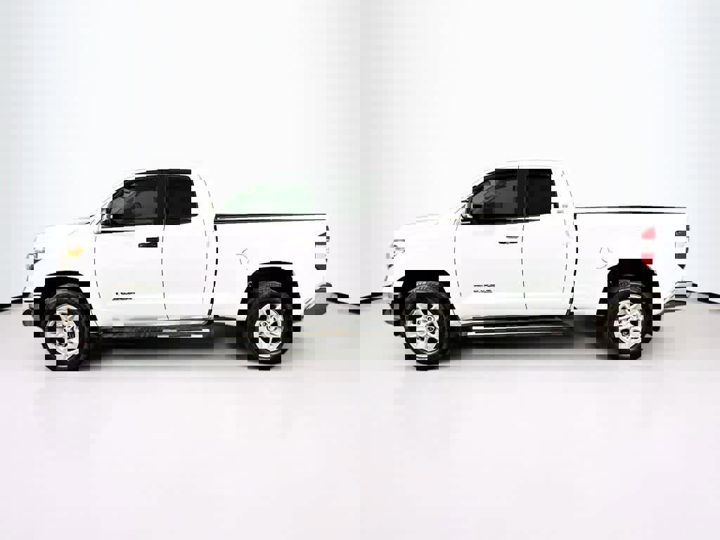 Used 2019 Toyota Tundra SR5 image 2