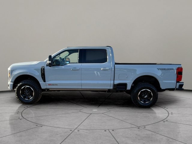 Certified 2026 Ford F350 Platinum w/ Tremor Off-Road Package AWD/4WD image 9