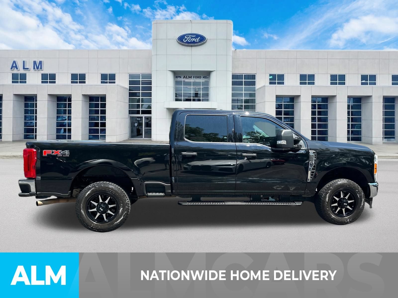 Certified 2023 Ford F250 XLT w/ FX4 Off-Road Package AWD/4WD image 4
