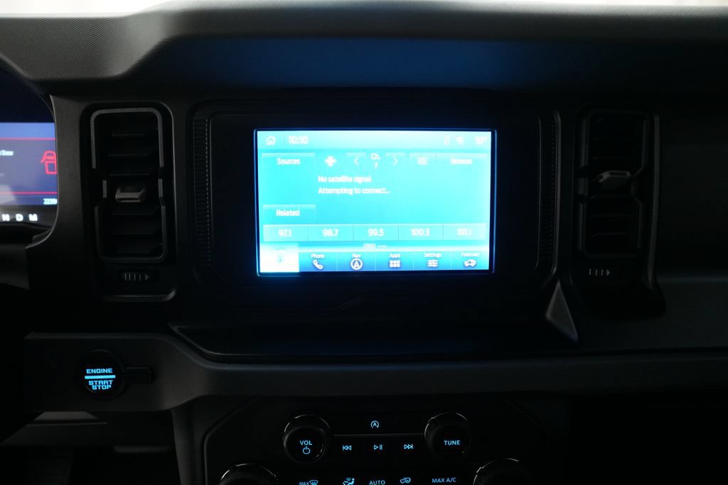 Certified 2023 Ford Bronco Big Bend w/ Sasquatch Package AWD/4WD image 6