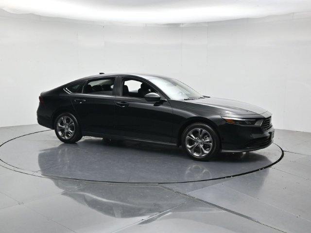 Used 2024 Honda Accord EX image 3
