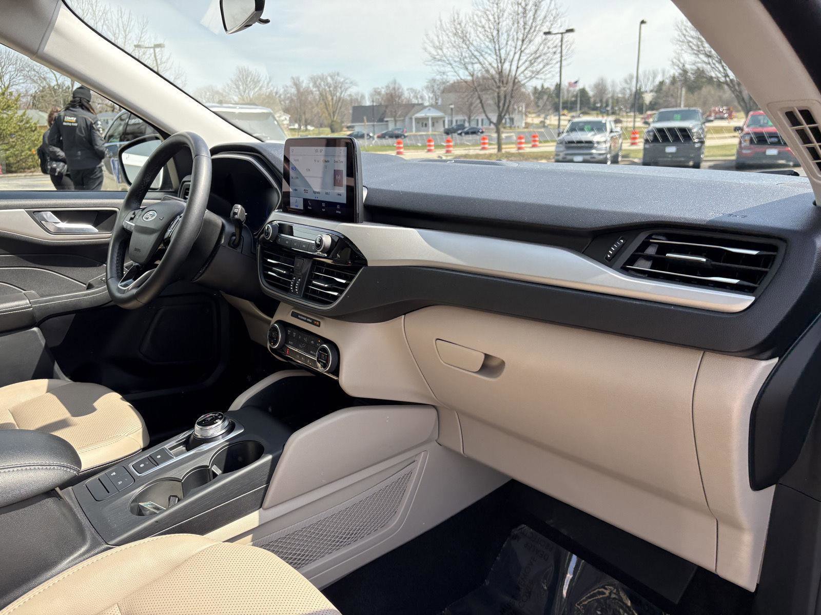 Certified 2021 Ford Escape SEL w/ Technology Package image 22