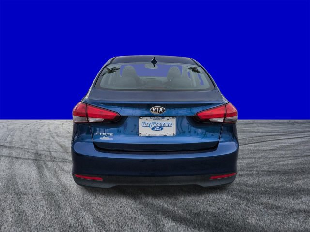 Used 2018 Kia Forte LX w/ LX Rear Camera Package FWD image 5
