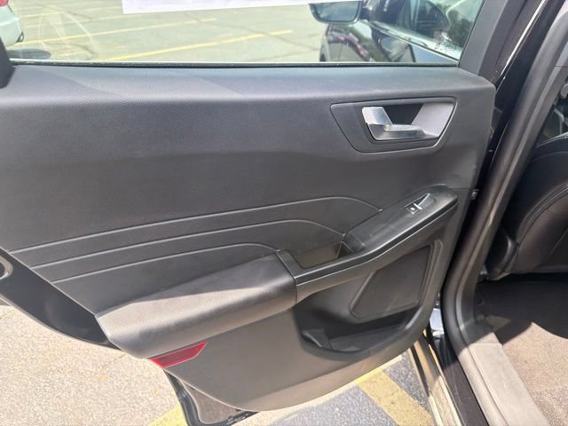 Certified 2025 Ford Escape Platinum AWD/4WD image 12