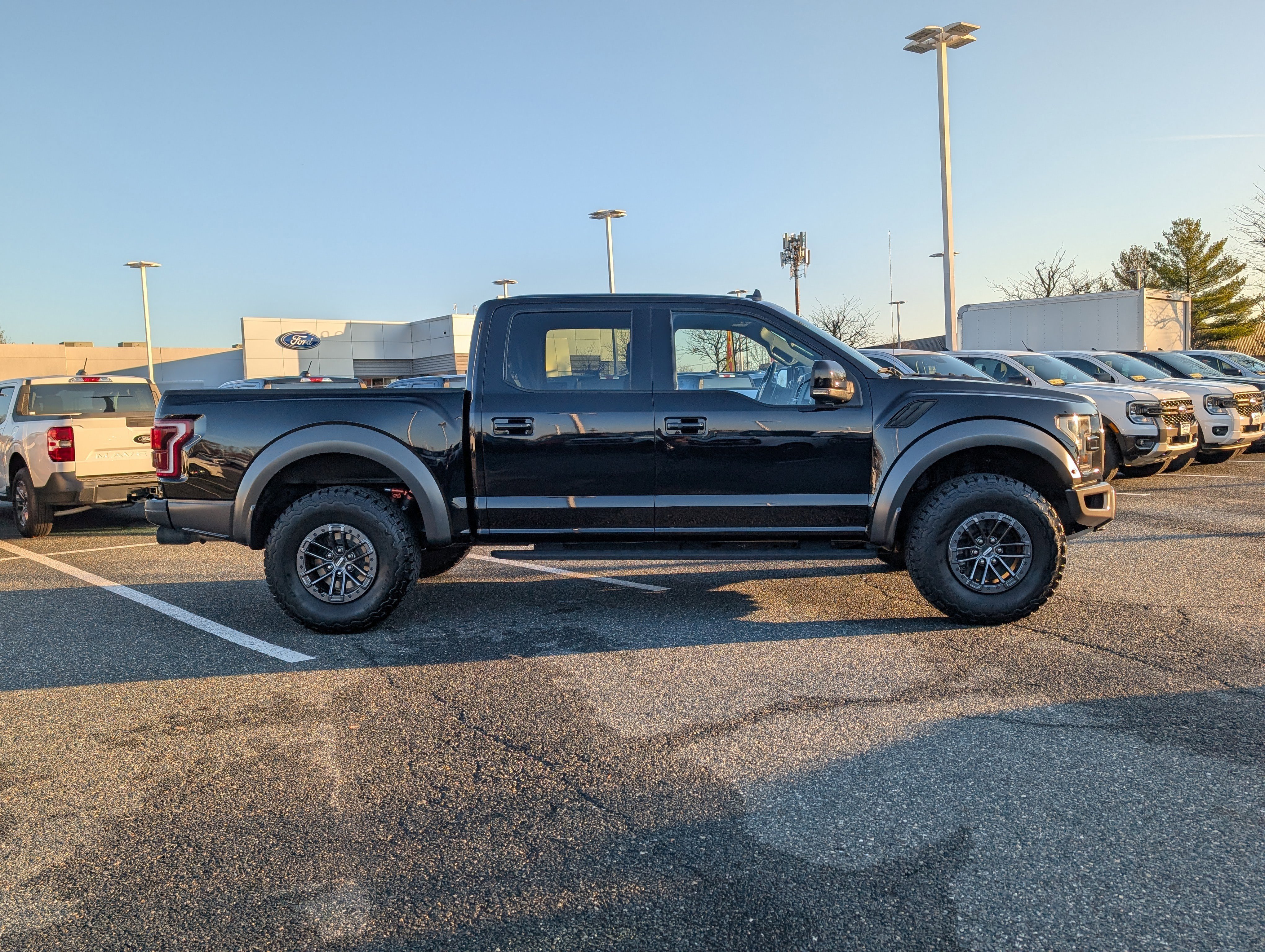 Certified 2020 Ford F150 Raptor w/ Equipment Group 802A Luxury image 2