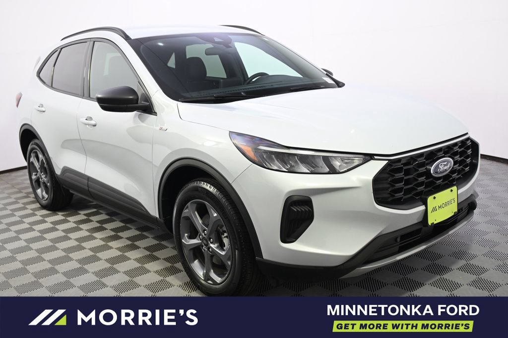 Certified 2025 Ford Escape ST-Line AWD/4WD image 8