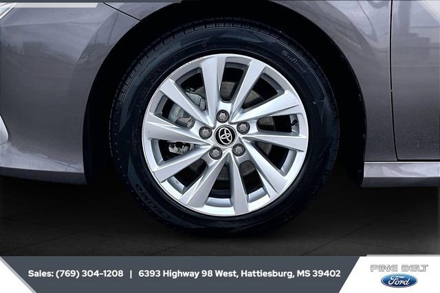 Used 2024 Toyota Camry LE image 9