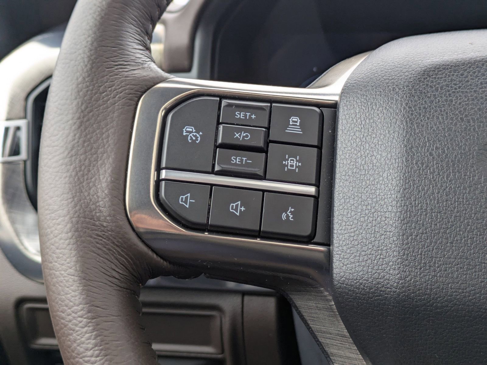 Certified 2025 Ford F150 King Ranch w/ FX4 Off-Road Package image 28