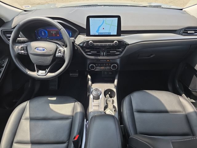 Certified 2022 Ford Escape Titanium AWD/4WD image 31