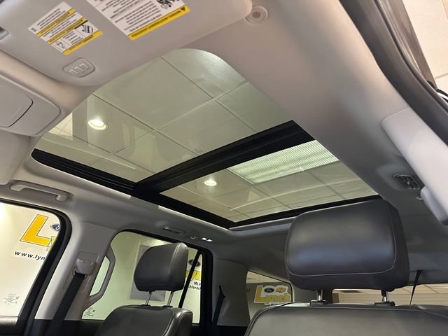 Certified 2025 Ford Expedition Active AWD/4WD image 4