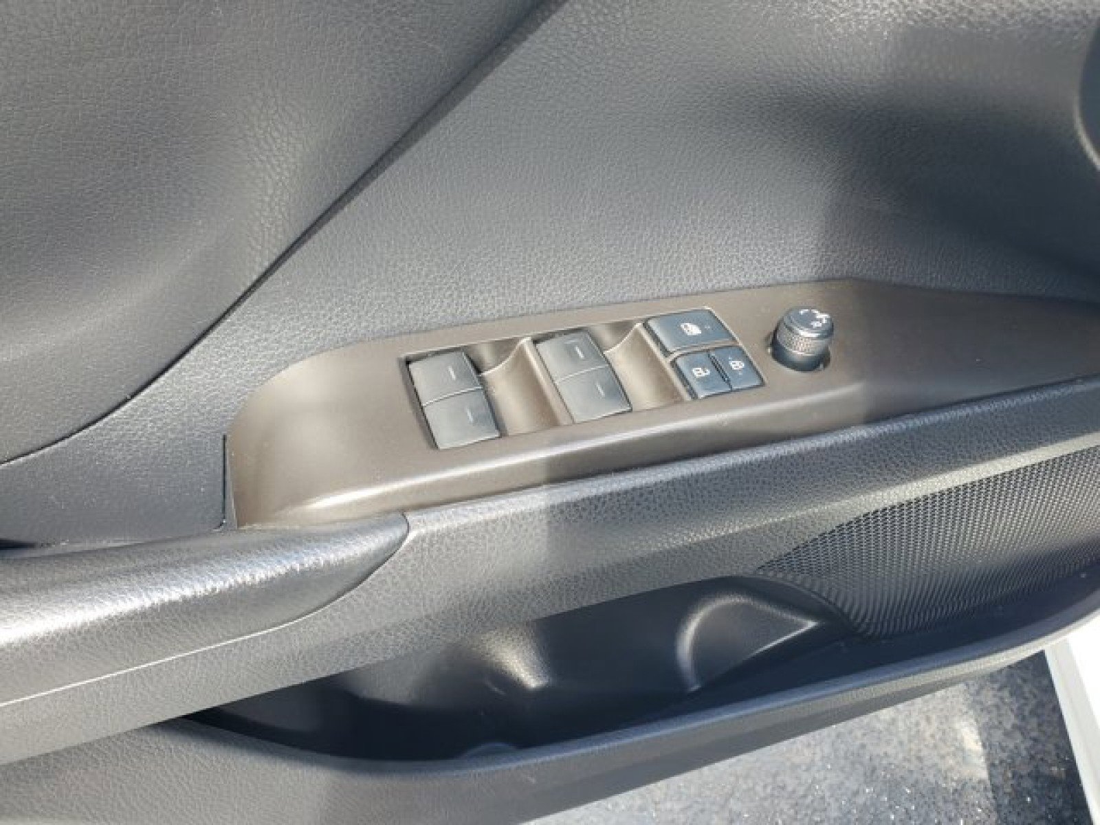 Used 2022 Toyota Camry SE w/ Convenience Package image 12