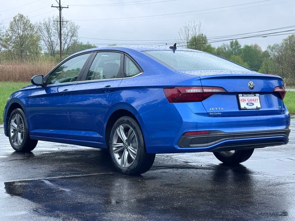 Used 2023 Volkswagen Jetta SE FWD image 13