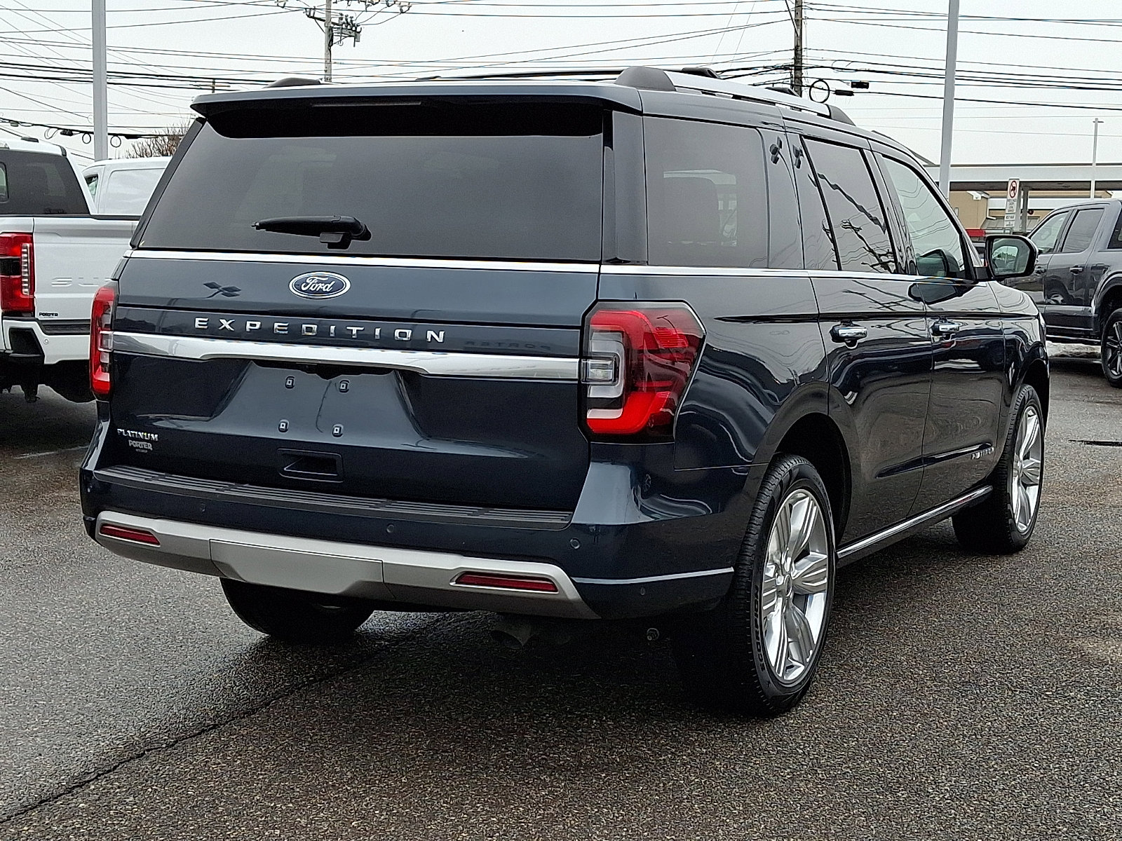 Certified 2024 Ford Expedition Platinum image 10