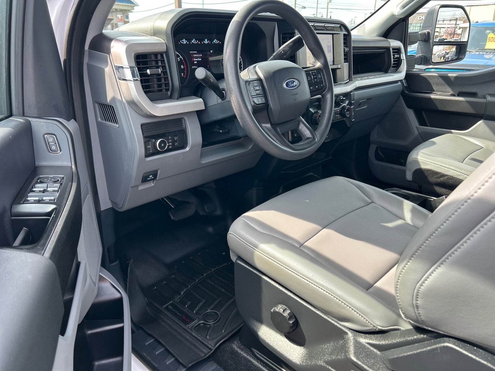 Certified 2023 Ford F250 XL w/ XL Off-Road Package image 5