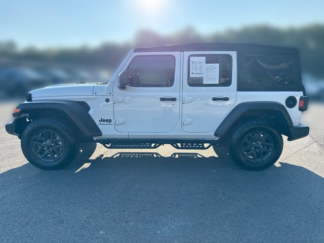 Used 2024 Jeep Wrangler Unlimited Sport AWD/4WD image 5