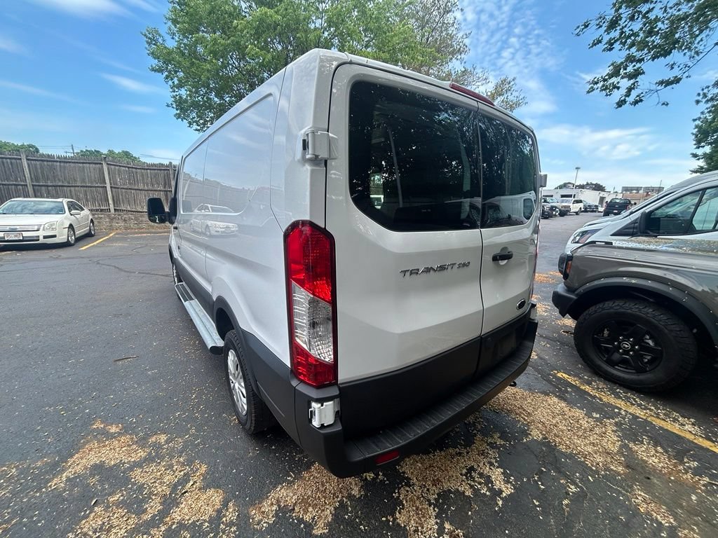 Certified 2024 Ford Transit 250 Low Roof w/ Exterior Upgrade Package RWD image 5
