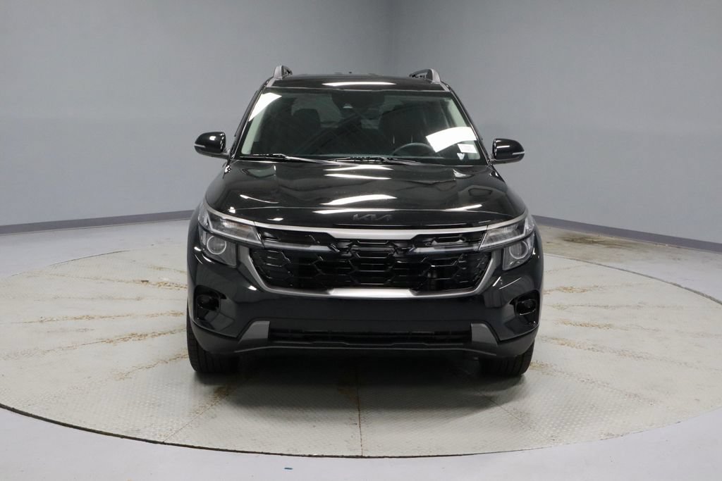 Used 2025 Kia Seltos X-Line AWD/4WD image 7