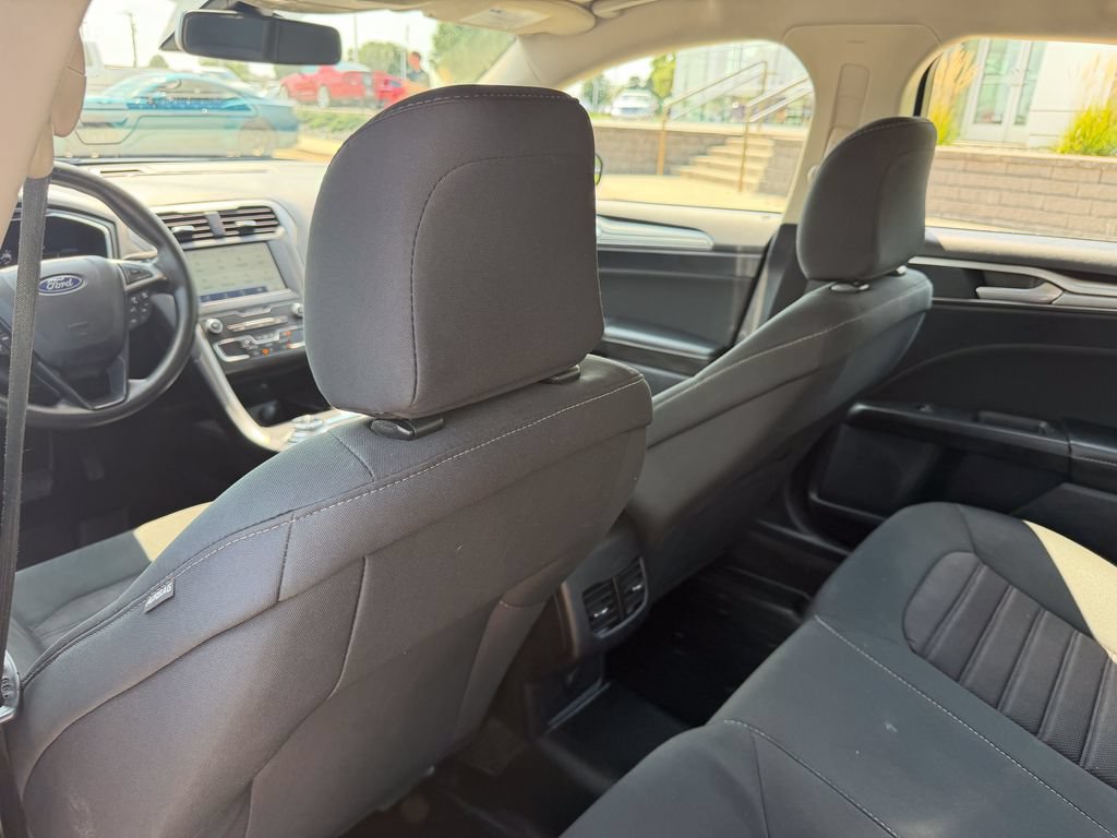 Certified 2020 Ford Fusion SE FWD image 13