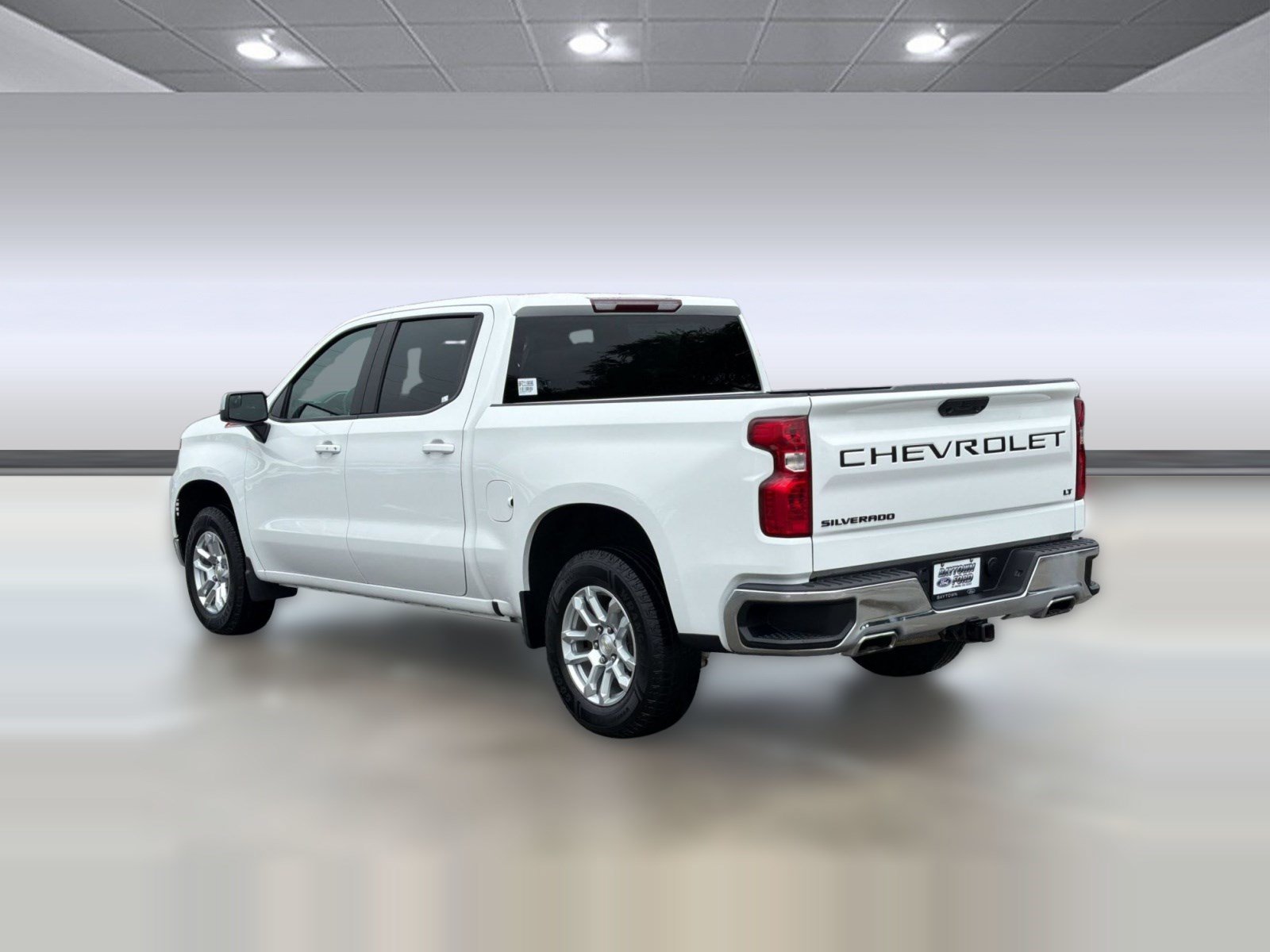 Used 2023 Chevrolet Silverado 1500 LT AWD/4WD image 3