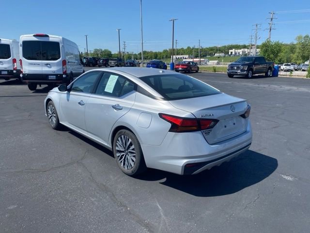 Used 2024 Nissan Altima 2.5 SV image 3