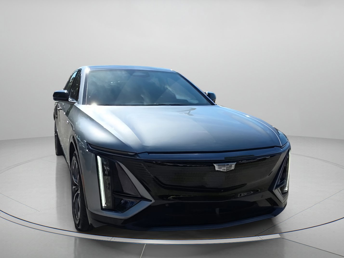 Used 2024 Cadillac Lyriq Sport image 30