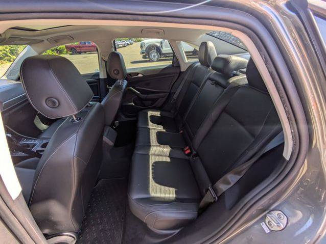 Used 2019 Volkswagen Jetta SEL FWD image 29