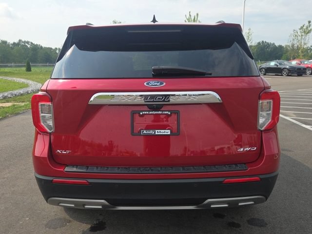 Certified 2021 Ford Explorer XLT w/ Equipment Group 202A AWD/4WD image 9
