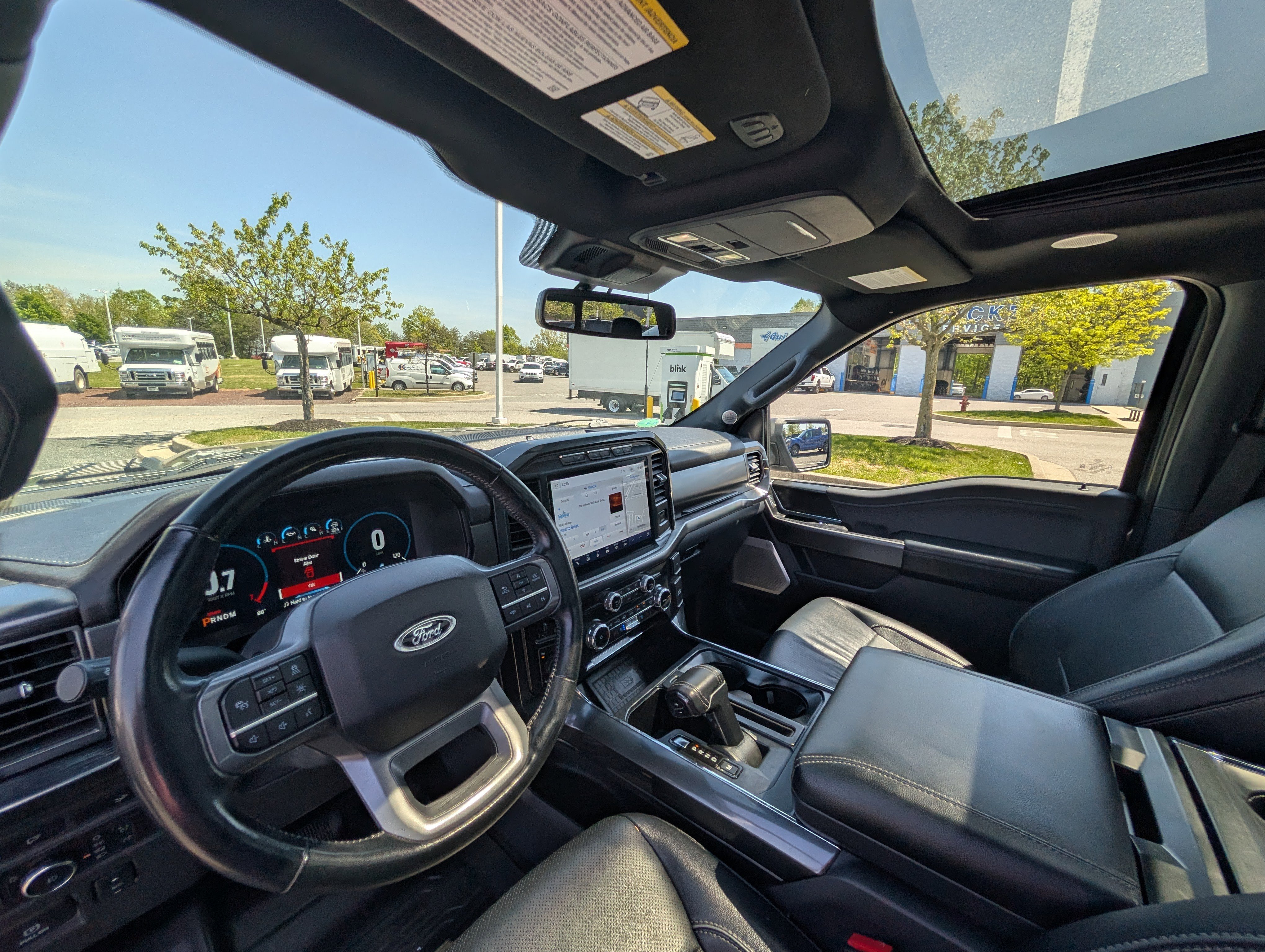 Certified 2022 Ford F150 Lariat w/ Equipment Group 502A High image 14