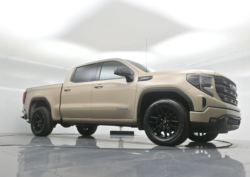 Used 2022 GMC Sierra 1500 Elevation image 2