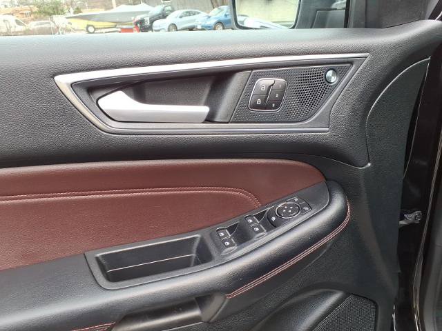 Certified 2022 Ford Edge Titanium w/ Equipment Group 301A AWD/4WD image 19