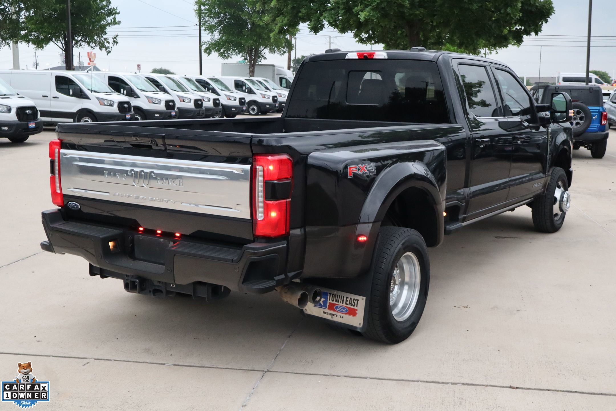 Certified 2024 Ford F350 King Ranch w/ FX4 Off-Road Package AWD/4WD image 4