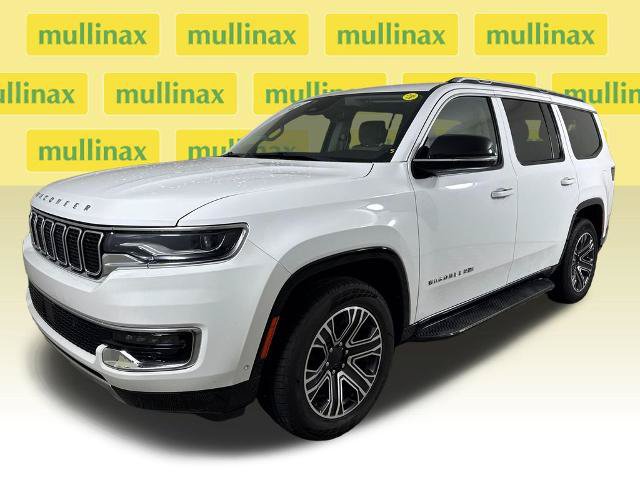 Used 2024 Jeep Wagoneer Series II w/ Flexible Seating Group RWD image 15