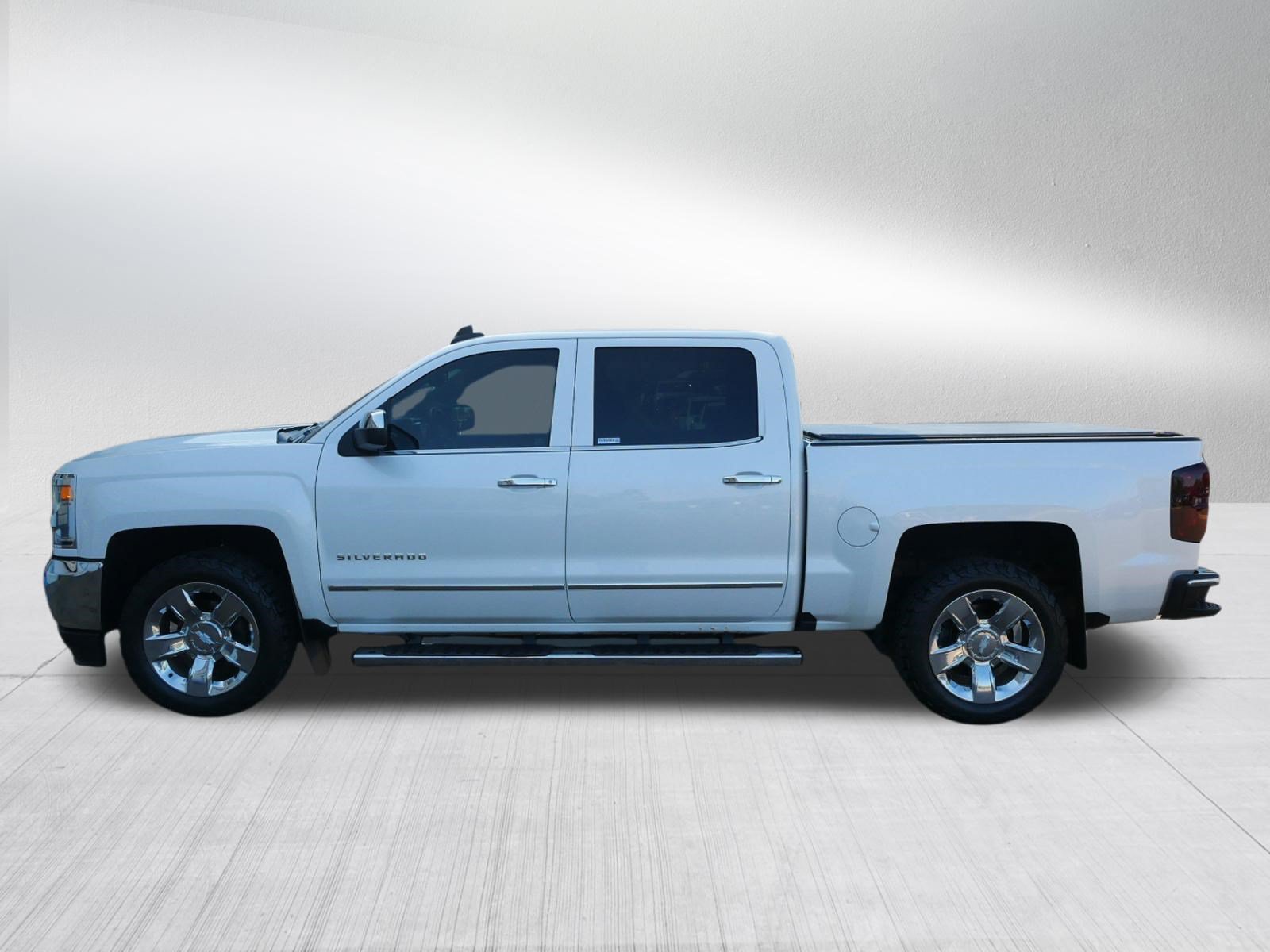 Used 2017 Chevrolet Silverado 1500 LTZ w/ Sport Package AWD/4WD image 4