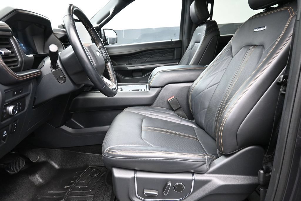 Certified 2022 Ford Expedition Platinum RWD image 18