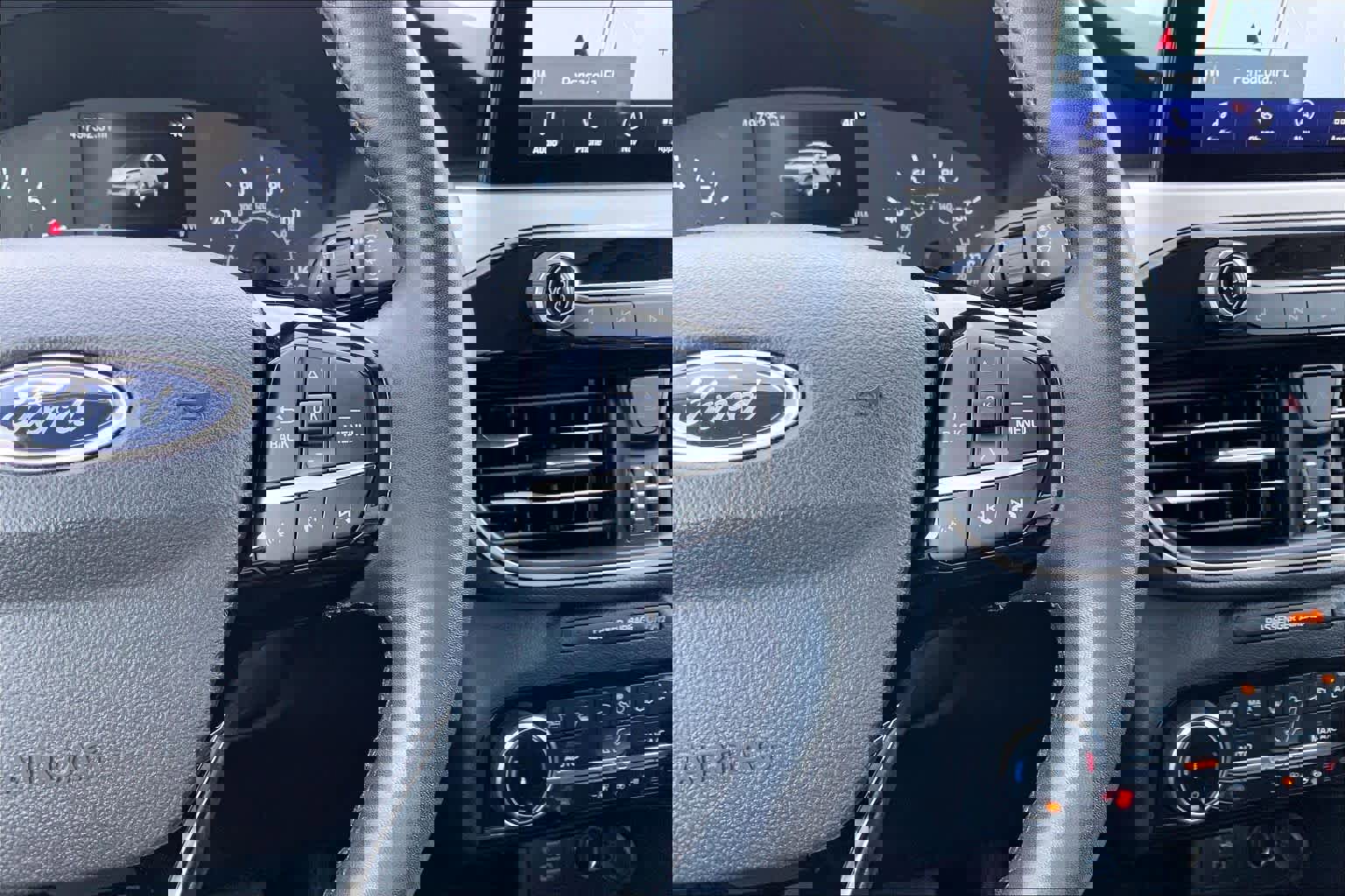 Certified 2022 Ford Escape SEL image 24