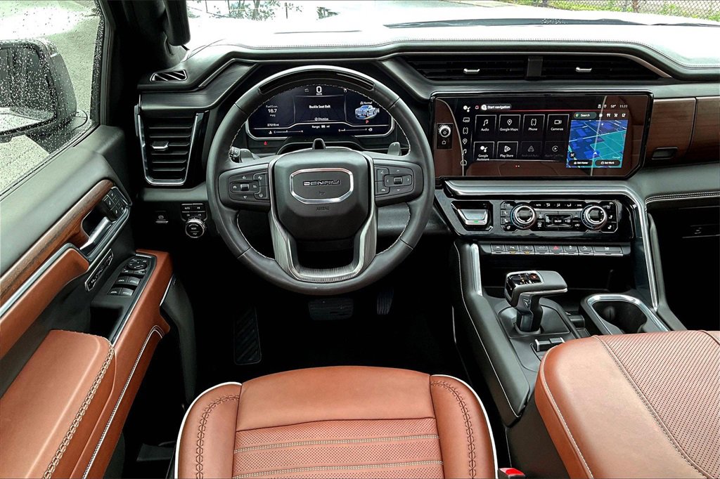 Used 2024 GMC Sierra 1500 Denali Ultimate image 5