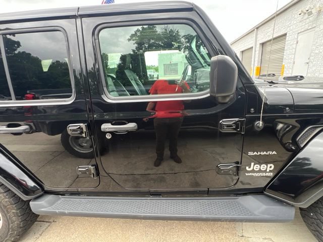 Used 2021 Jeep Wrangler Unlimited Sahara AWD/4WD image 15